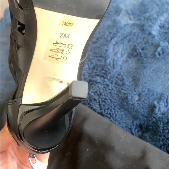 Bcbg laser cut fall bootie - Picture 9 of 9